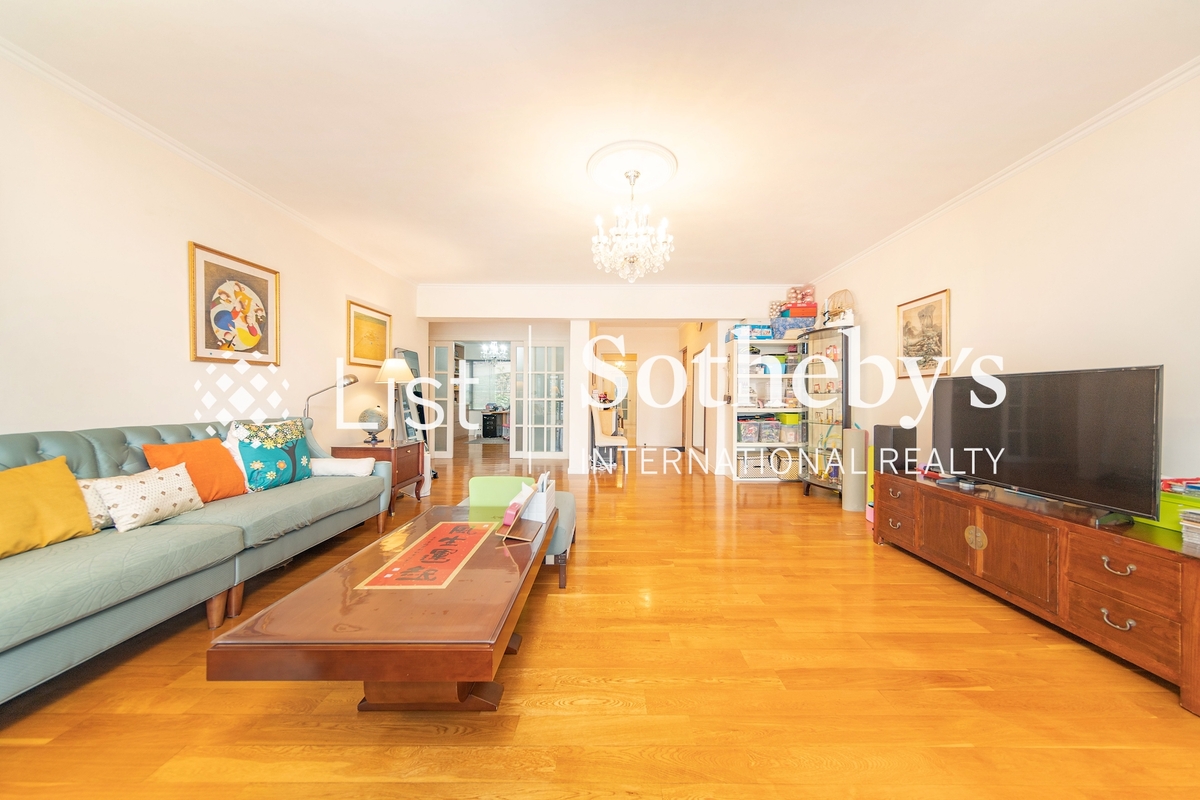 Dragon View 龍景樓 | Living Room