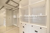 Kenne Mansion Kenne Mansion | Built-in Wardrobe in Master Bedroom 