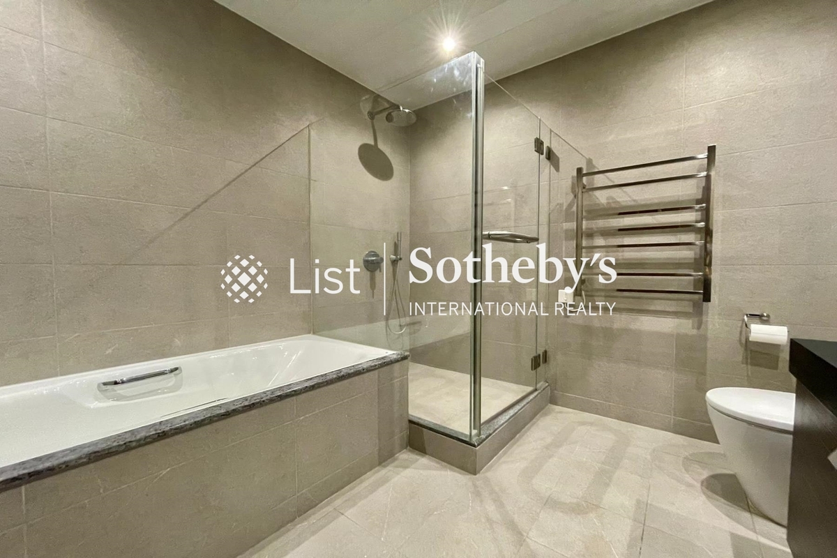 Bo Kwong Apartments 寶光大廈 | Master Bathroom
