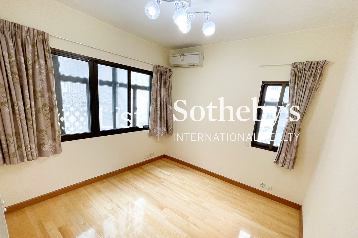 Repulse Bay Garden 麗景園 | Second Bedroom