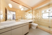 Repulse Bay Garden 麗景園 | Master Bathroom