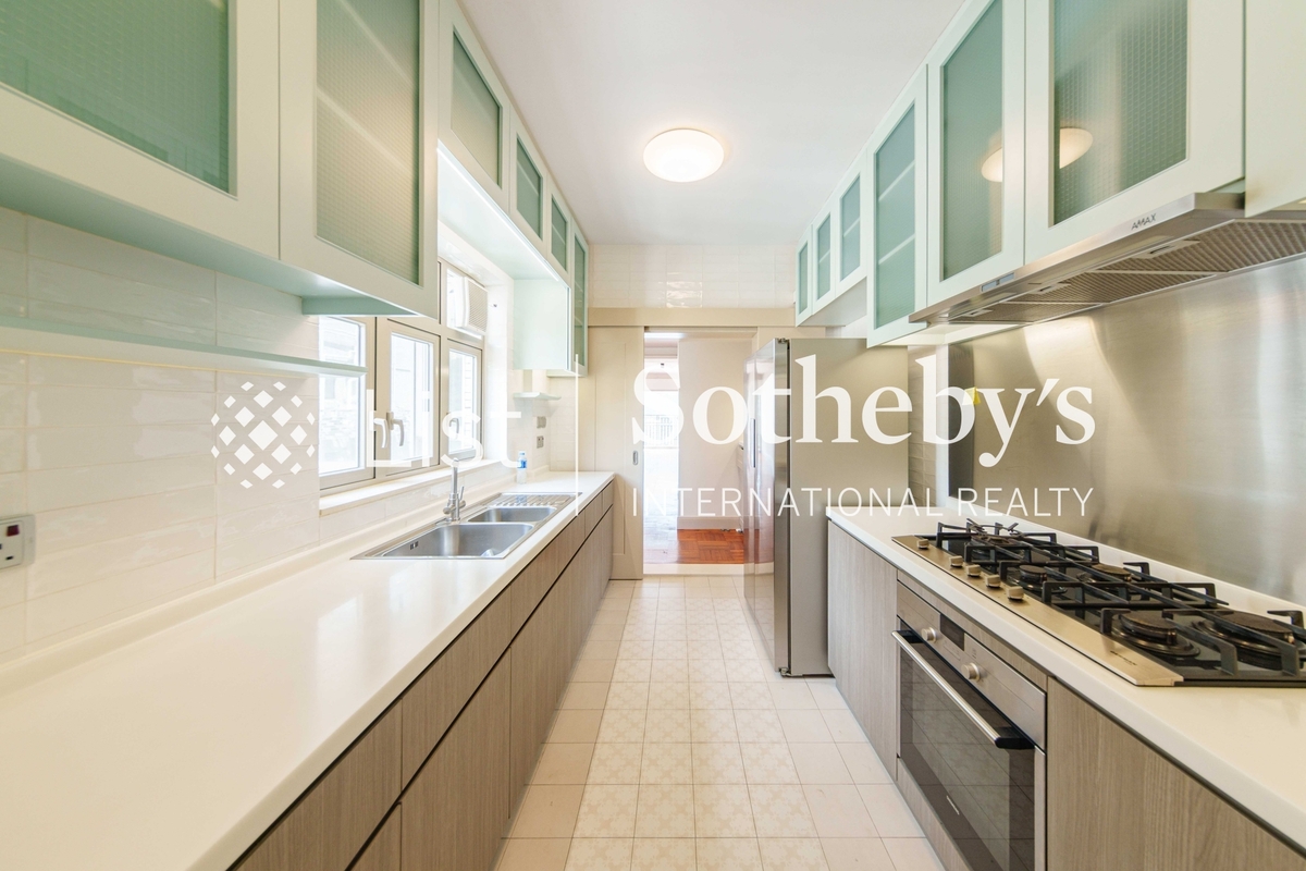 Repulse Bay Garden 麗景園 | Kitchen