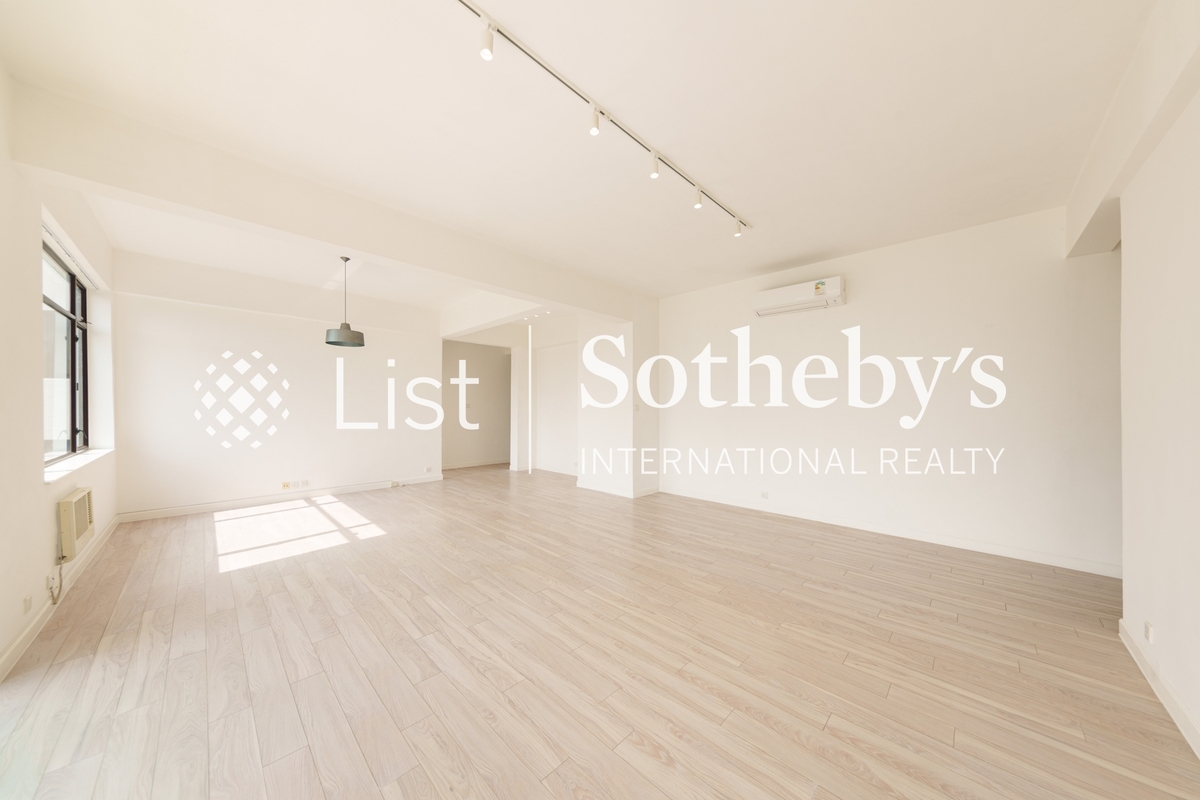 Gordon Terrace 歌敦台 | Living and Dining Room