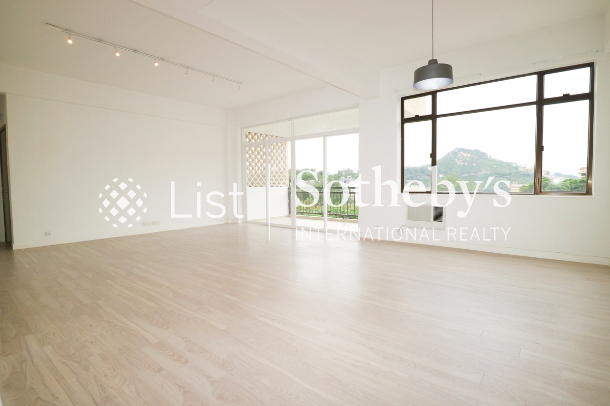 Gordon Terrace 歌敦臺 | Living and Dining Room