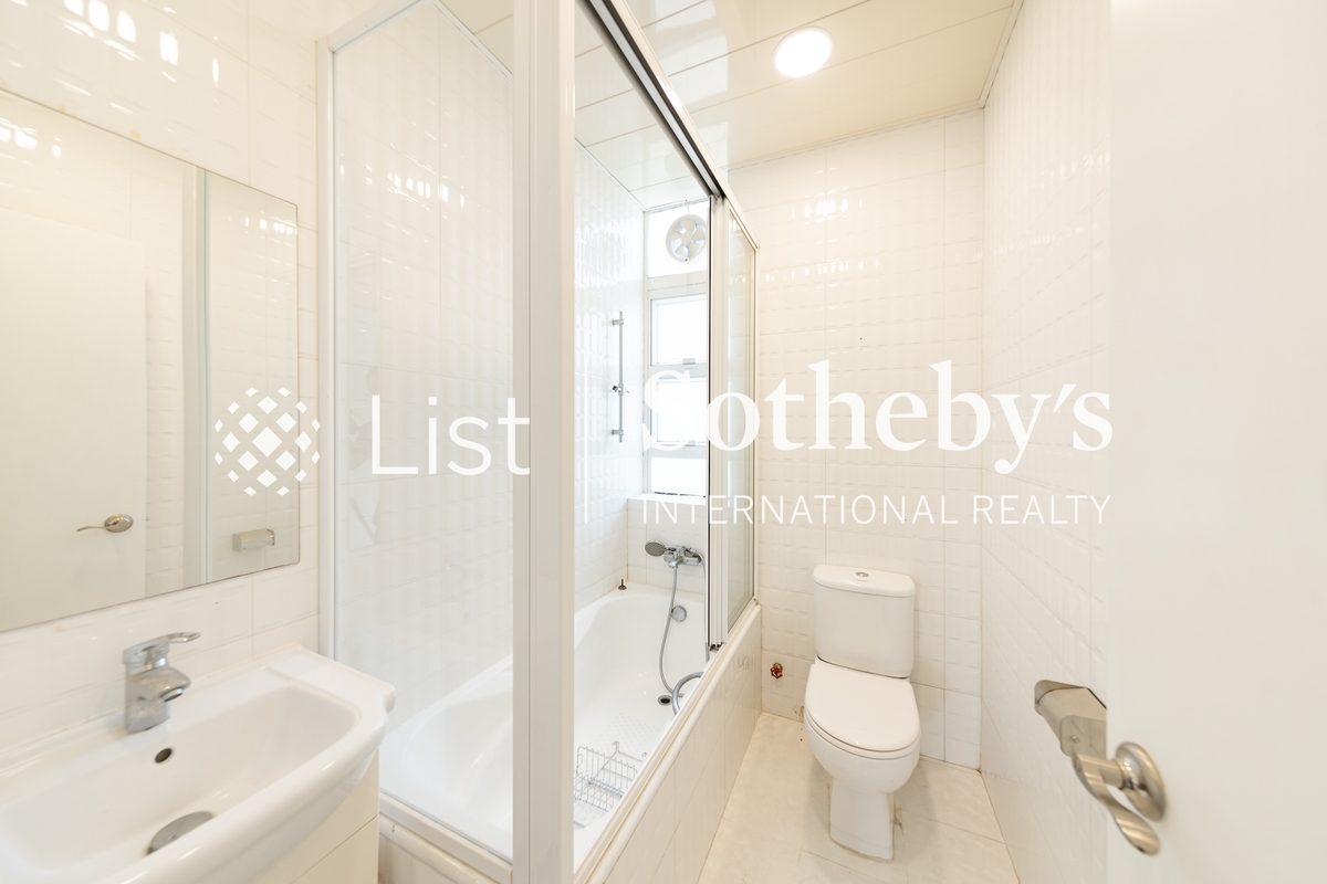 Gordon Terrace 歌敦台 | Guest Bathroom