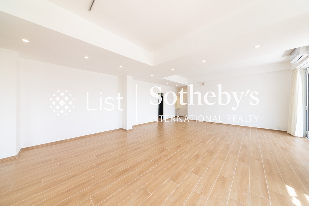 Gordon Terrace 歌敦台 | Living and Dining Room