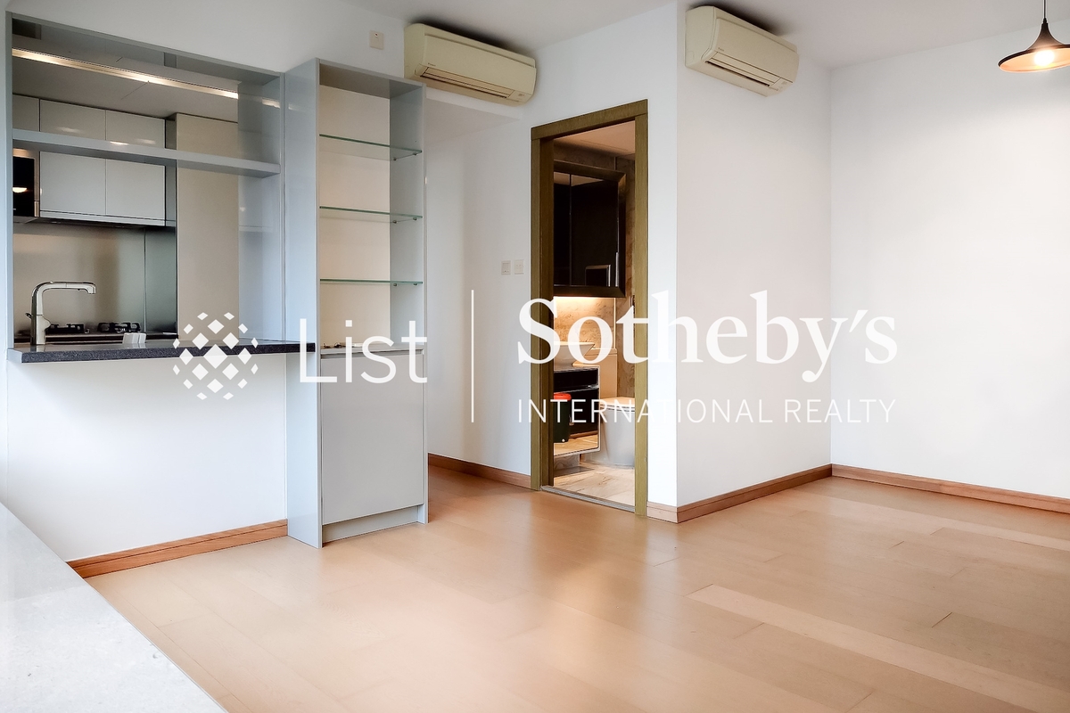 Centre Point 尚贤居 | Living and Dining Room