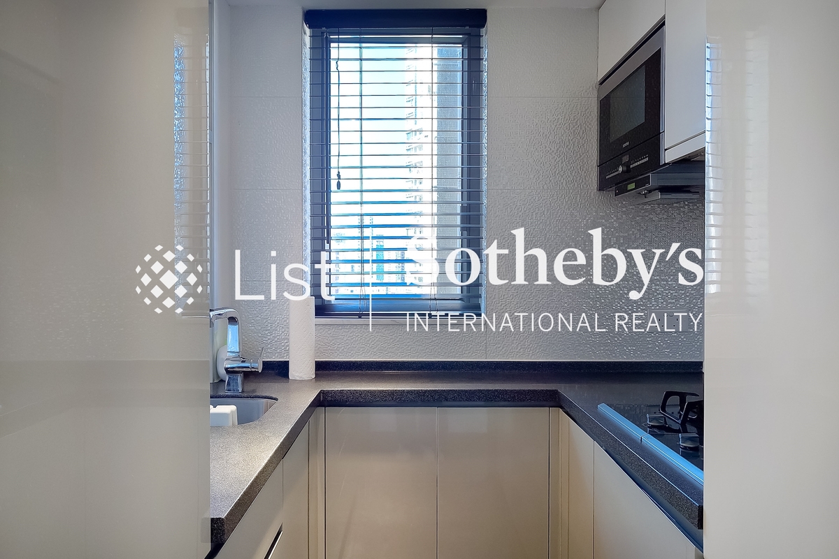 Centre Point 尚贤居 | Semi-open Kitchen