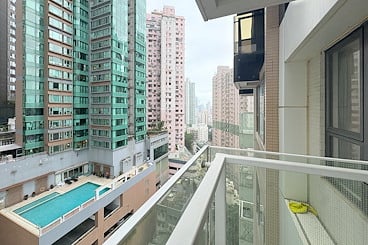 Centre Point 尚賢居 | 
