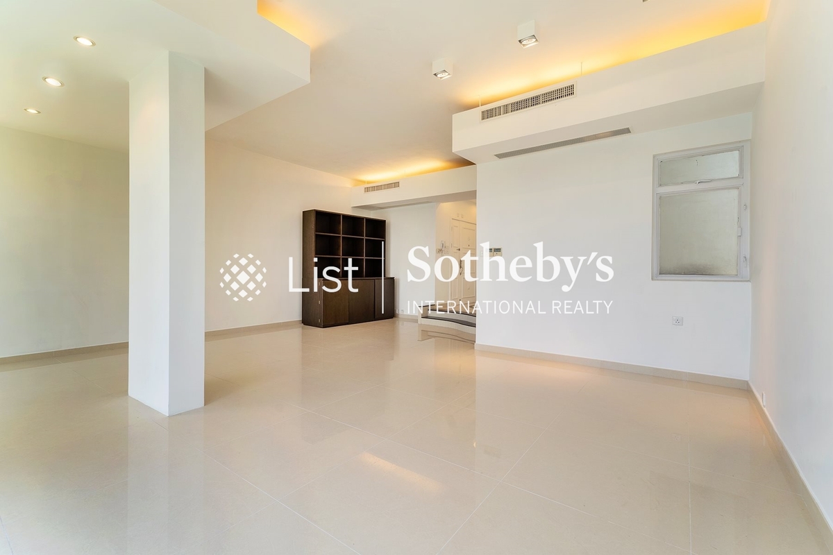 Stanley Crest 赤柱灘道5號 | Living Room