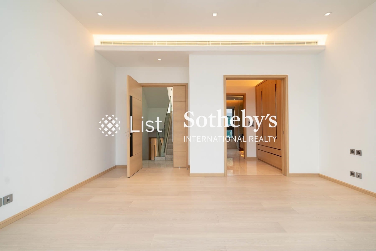 No. 6 Stanley Beach Road 赤柱灘道6號 | Master Bedroom