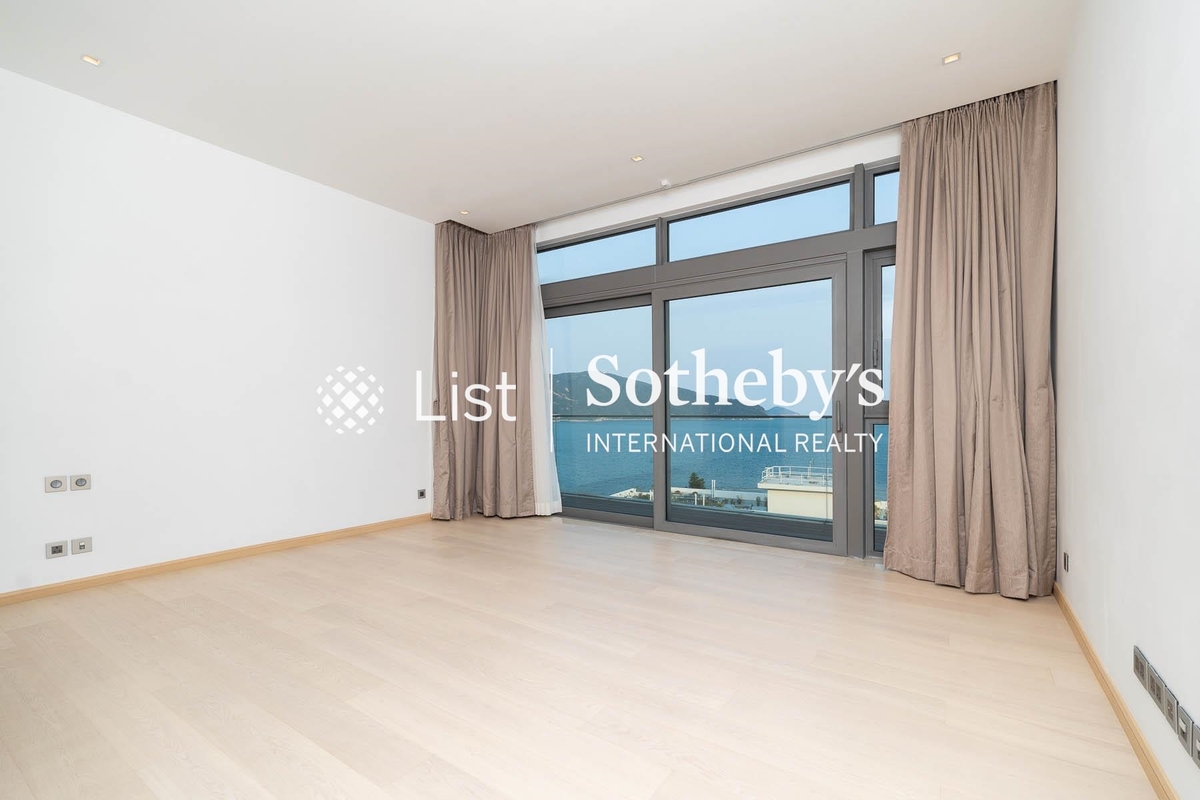 No. 6 Stanley Beach Road 赤柱灘道6號 | Master Bedroom