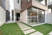 No. 6 Stanley Beach Road 赤柱灘道6號 | Private Garden off Kitchen