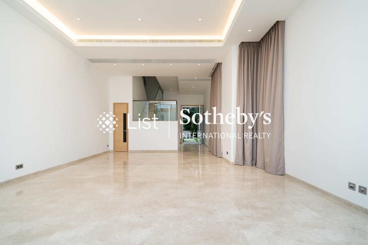 No. 6 Stanley Beach Road 赤柱灘道6號 | Living and Dining Room