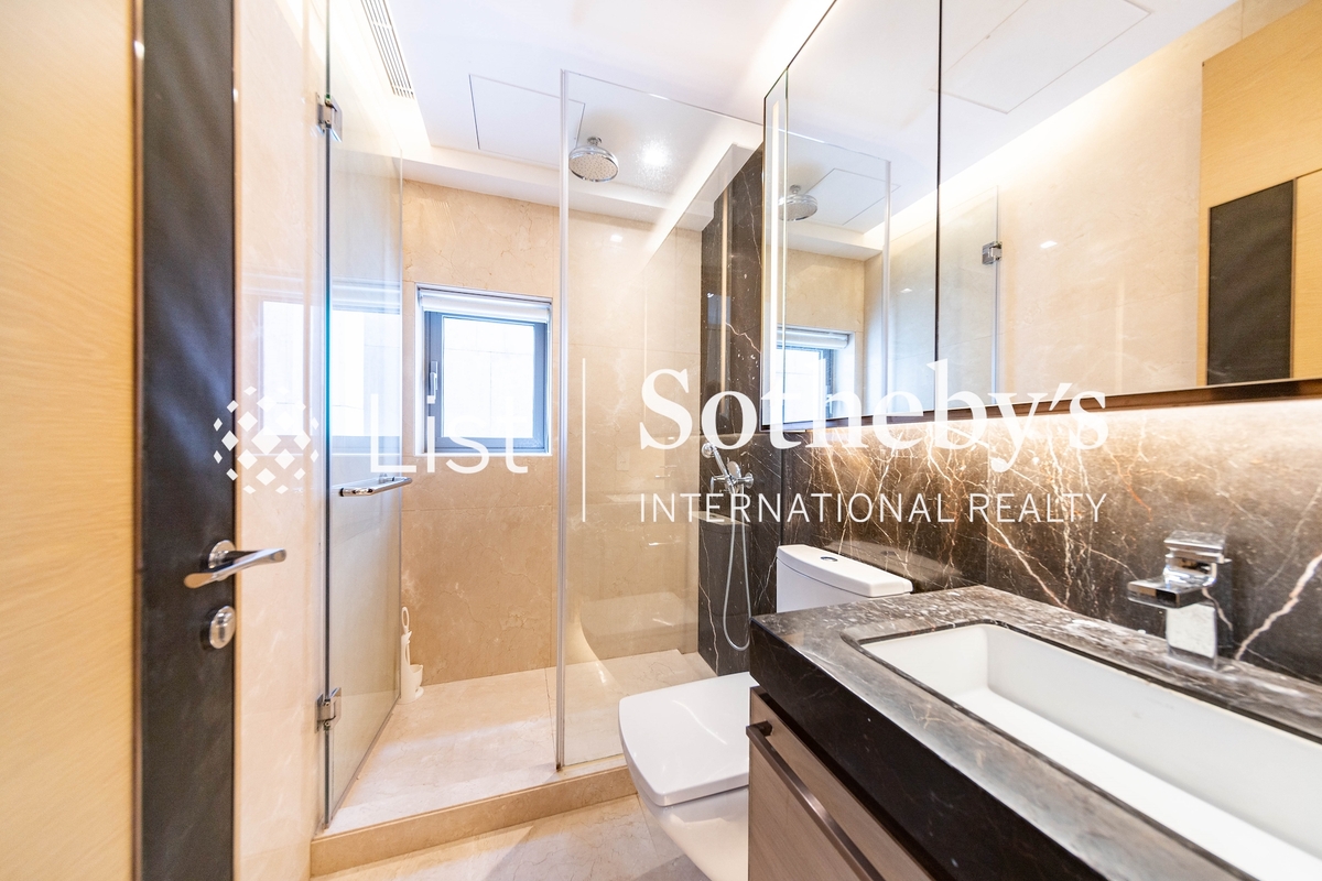 No. 6 Stanley Beach Road 赤柱灘道6號 | Second ensuite