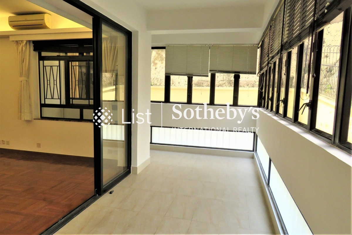 No. 9 Broom Road 蟠龍道9號 | Enclosed Balcony off Living and Dining Room