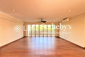 No. 10A-10B Stanley Beach Road 赤柱滩道10A-10B号 | Living and Dining Room