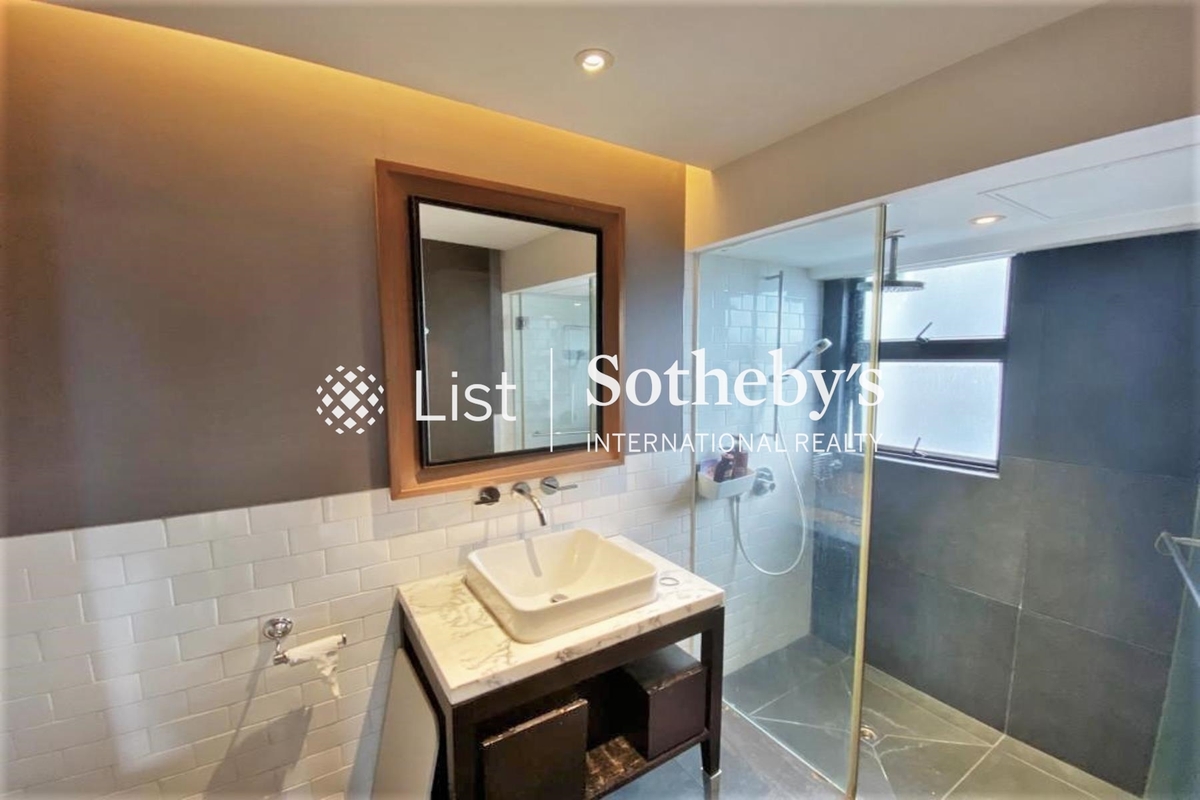 The Royal Court 帝景閣 | Second En-suite Bathroom