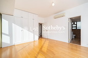 The Royal Court 帝景閣 | Built-in Wardrobe in Master Bedroom