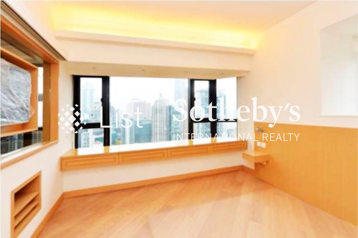 The Royal Court 帝景閣 | Master Bedroom