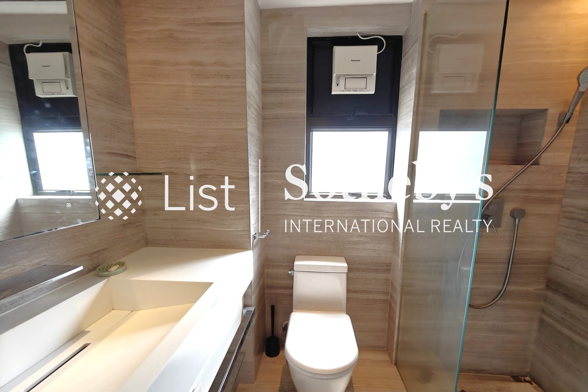 The Royal Court 帝景閣 | Master Bathroom