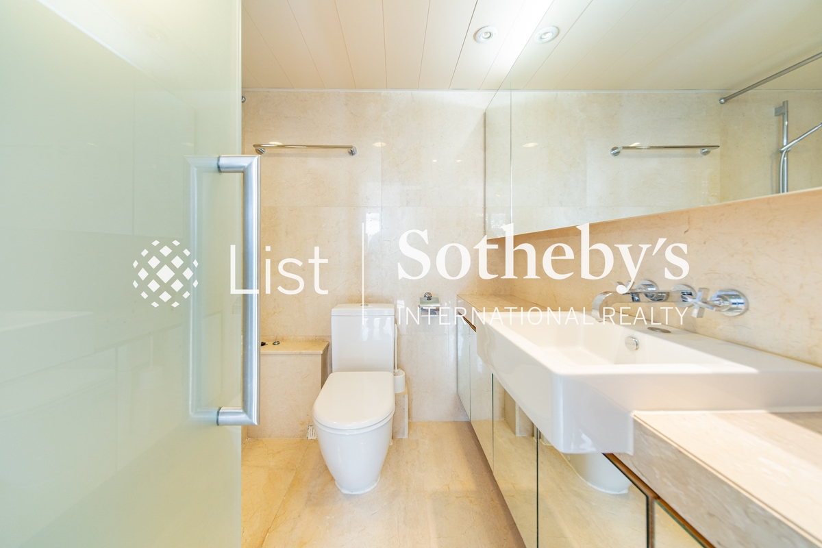 Beach Pointe 海灣閣 | Guest Bathroom