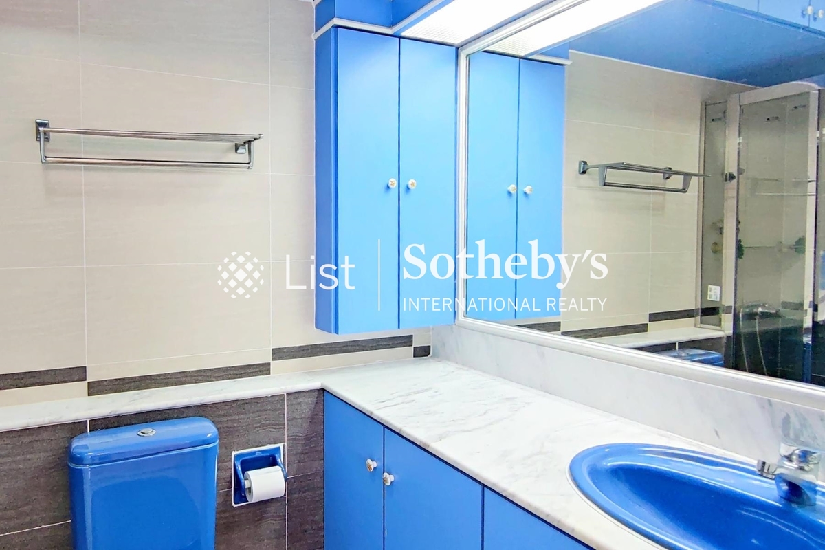 Beach Pointe 海灣閣 | Master Bathroom