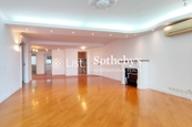 Beach Pointe 海灣閣 | Living and Dining Room