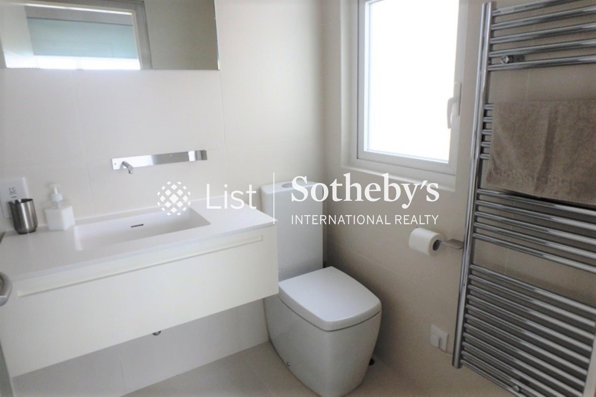 Beach Pointe 海灣閣 | Second En-suite Bathroom