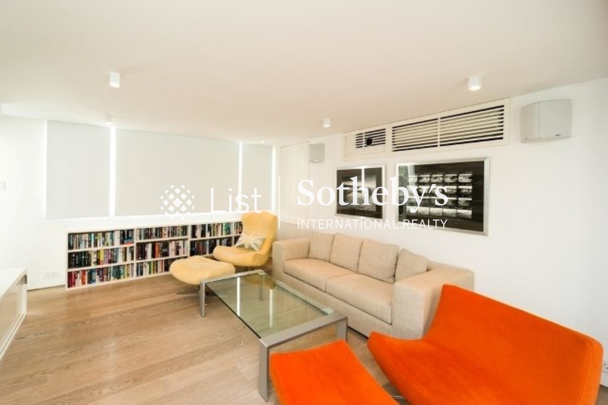 Beach Pointe 海灣閣 | Fourth Bedroom/Family Room