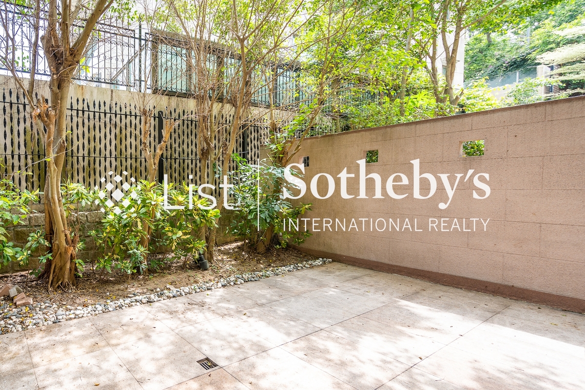 L'Harmonie 葆琳居 | Private Terrace off Kitchen