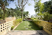 Stanley Court 海湾园 | Private Garden off Living and Dining Room