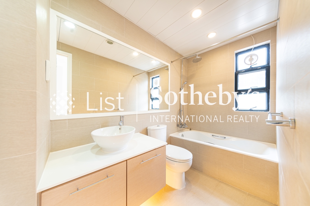 Stanley Court 海灣園 | Master Bathroom