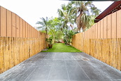 Stanley Court 海灣園 | Private Garden off Living and Dining Room