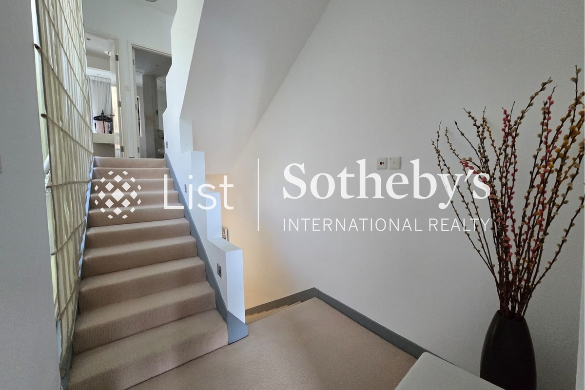 Stanley Court 海灣園 | Internal Staircase