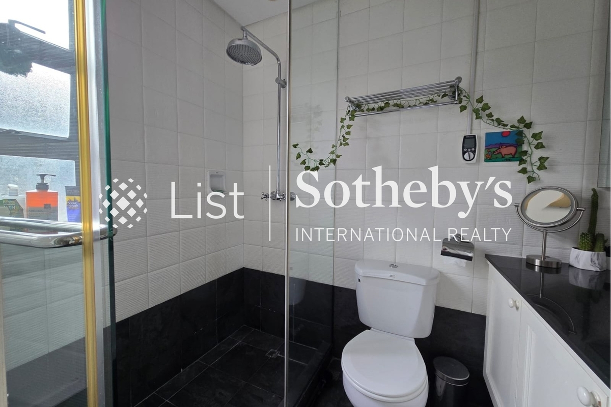 Stanley Court 海灣園 | Second En-suite Bathroom