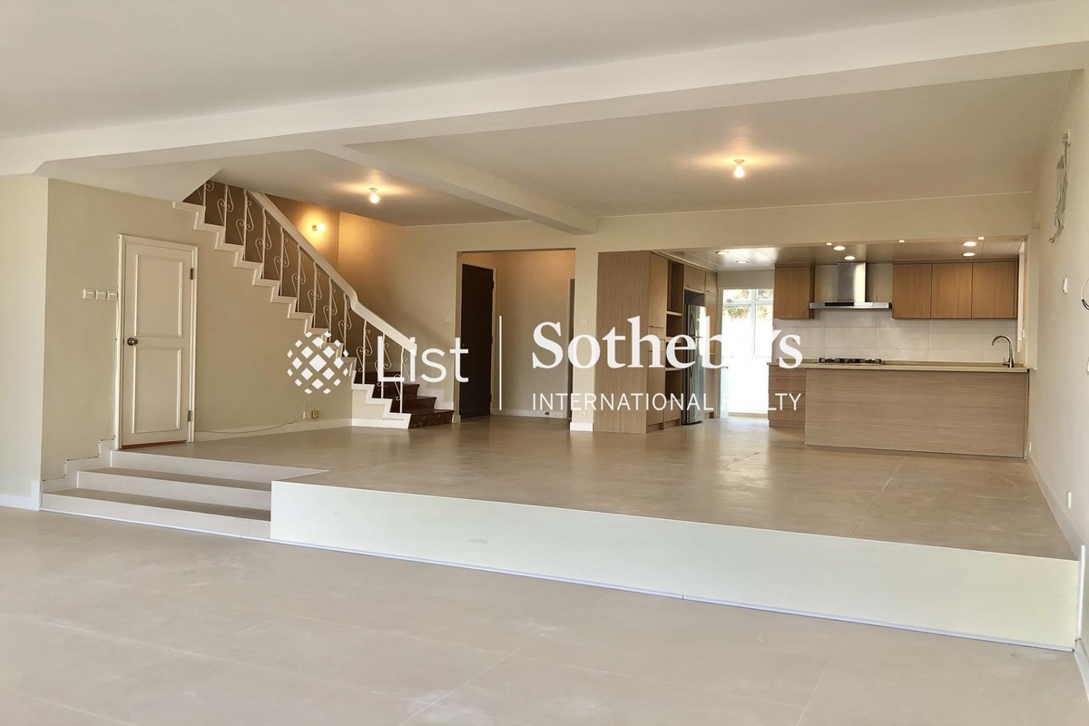 Grosse Pointe Villa 赤柱村道4號 | Living and Dining Room