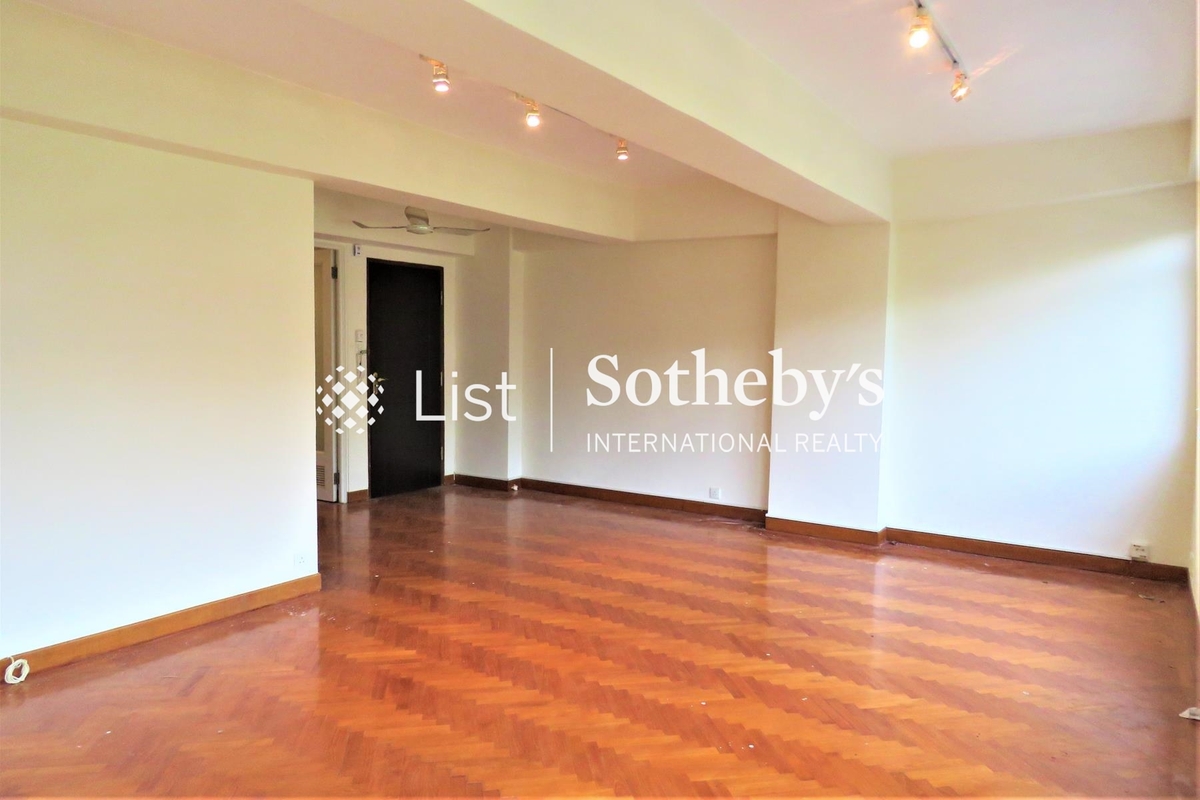 77-79 Wong Nai Chung Road 黃泥涌道77-79號 | Living Room