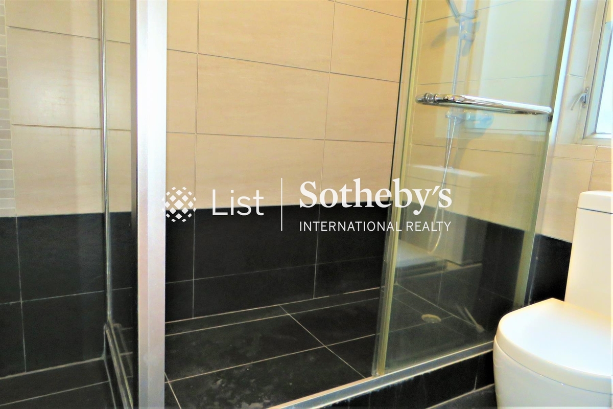 77-79 Wong Nai Chung Road 黃泥涌道77-79號 | Master Bathroom