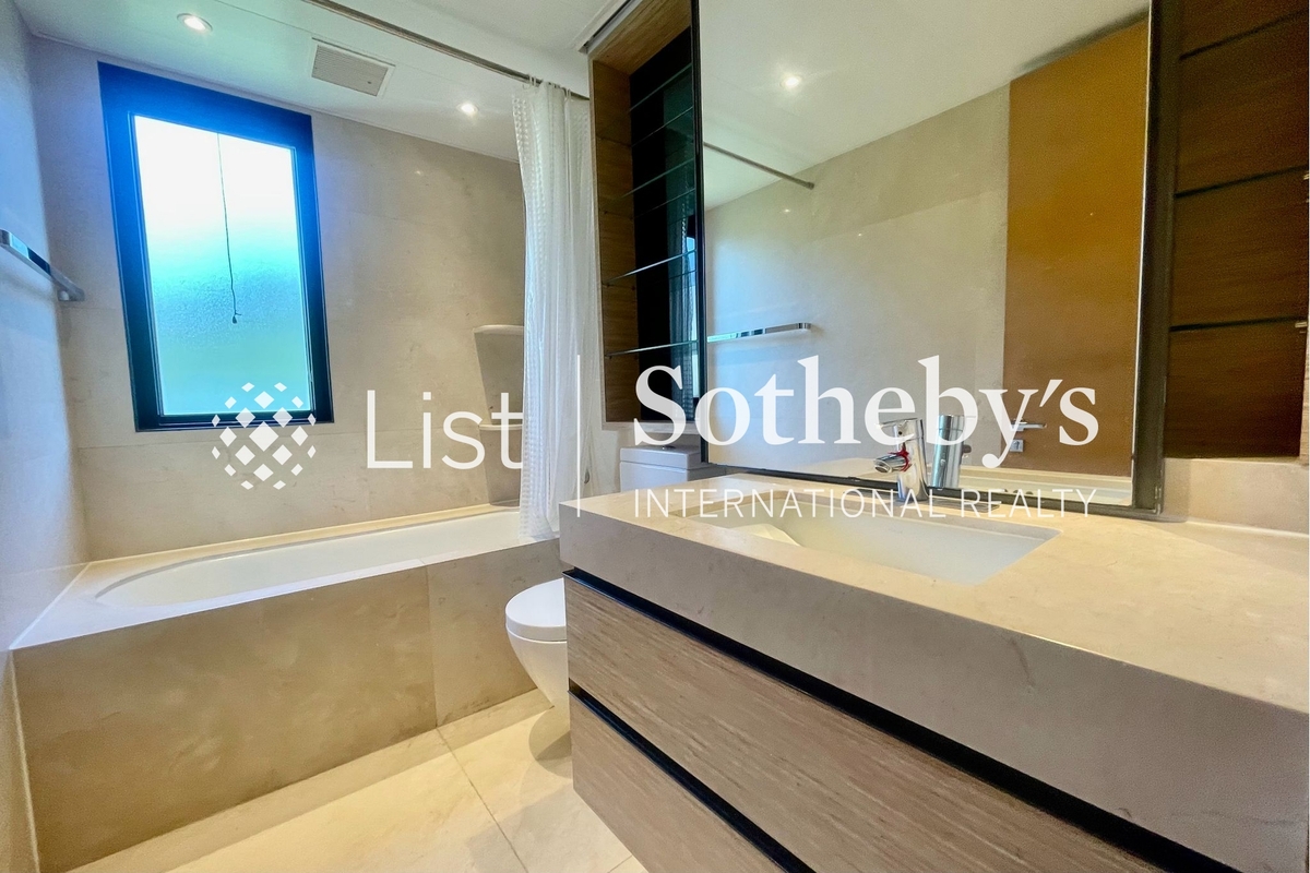 Belgravia Belgravia | Second En-suite Bathroom