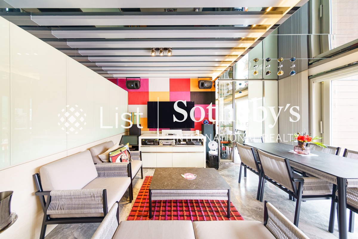Jade Crest 翠峰園 | Living Room