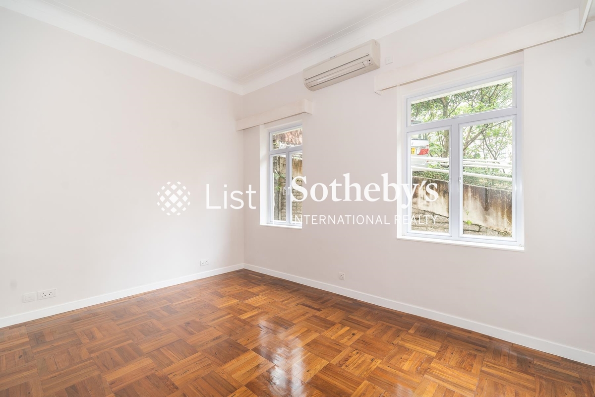 No. 8 Clovelly Path 高化利徑8號 | Third En-suite Bedroom