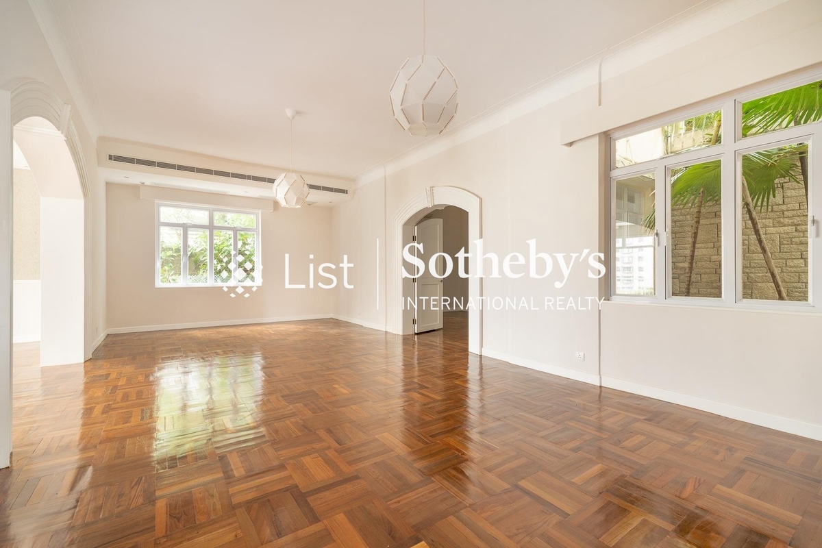 No. 8 Clovelly Path 高化利徑8號 | Family Room