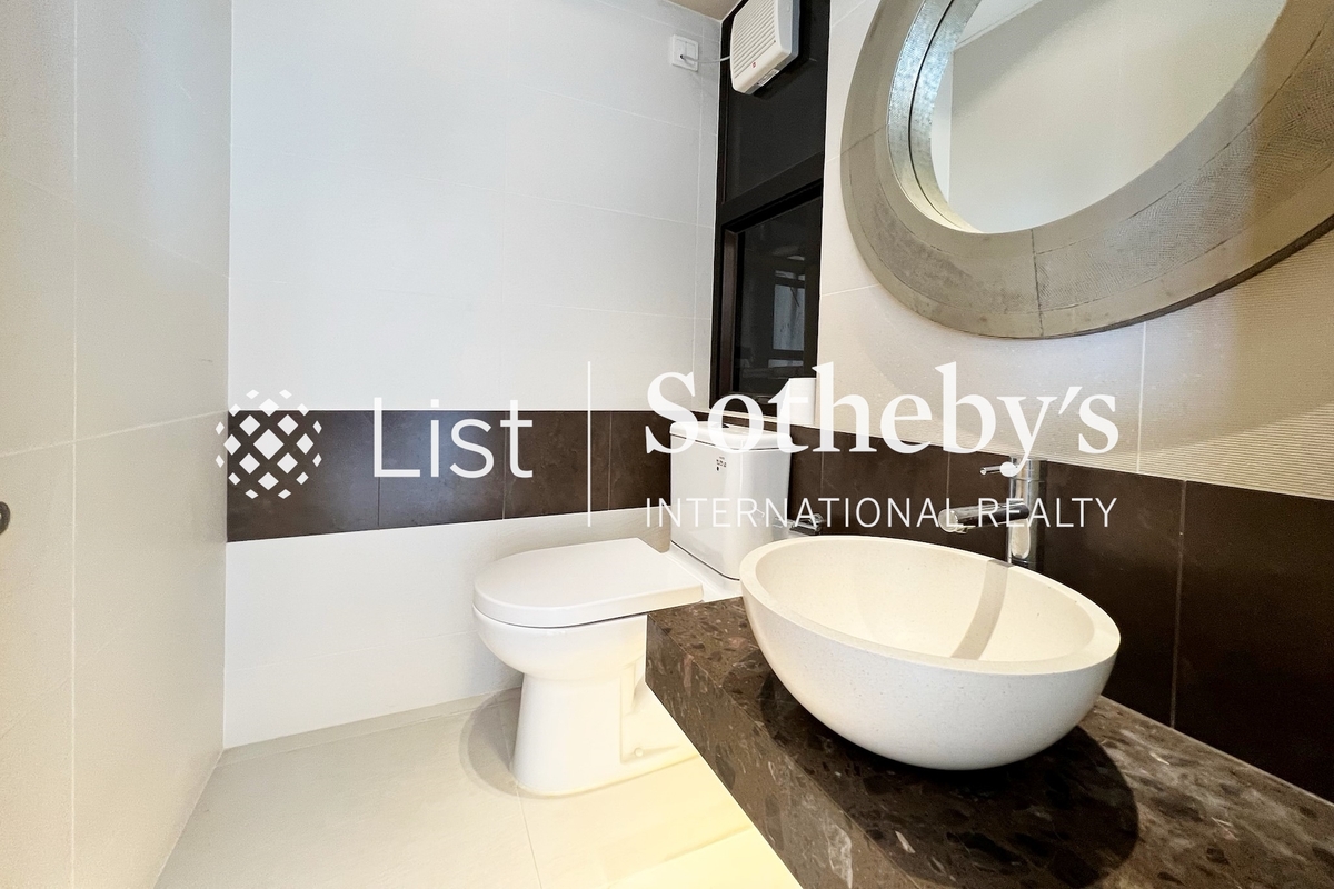 Cape Mansions 翠海別墅 | Guest Powder Room