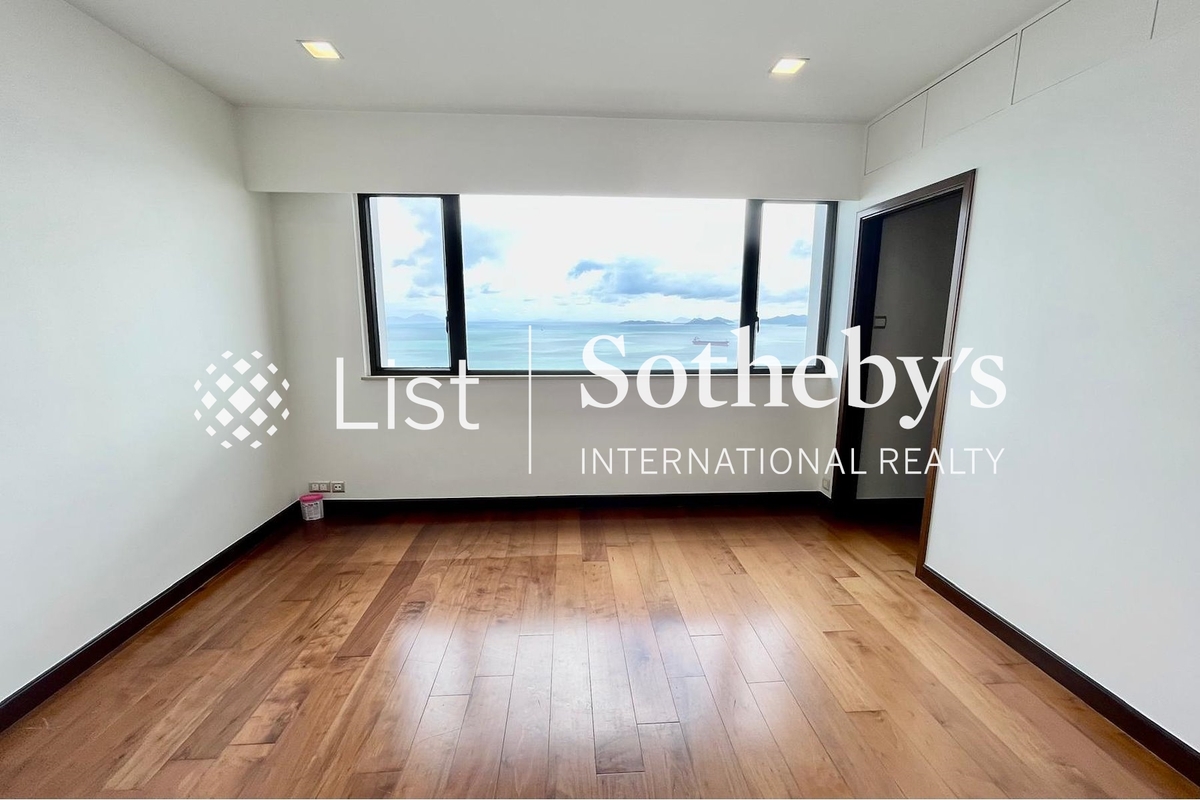 Cape Mansions 翠海別墅 | Master Bedroom