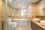 Cape Mansions 翠海別墅 | Master Bathroom