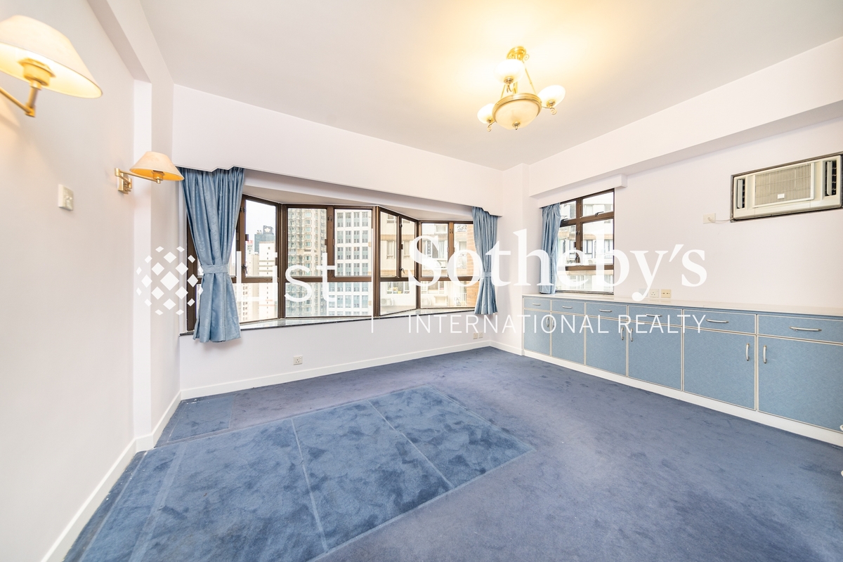 Wing Way Court 永威閣 | Master Bedroom