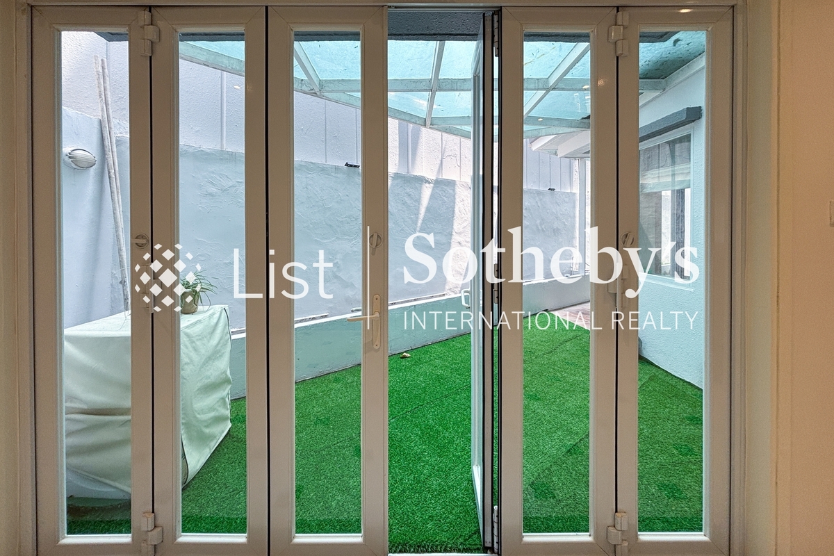 Peace Court 宜安閣 | Private Garden off Family Room