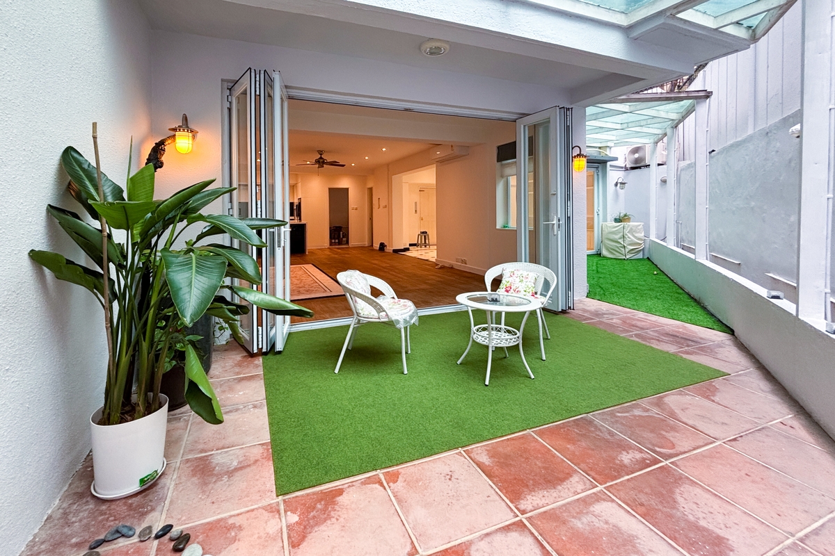 Peace Court 宜安閣 | Private Garden off Living Room