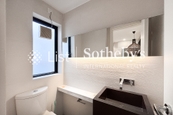 Peace Court 宜安閣 | Guest Powder Room with Shower Head
